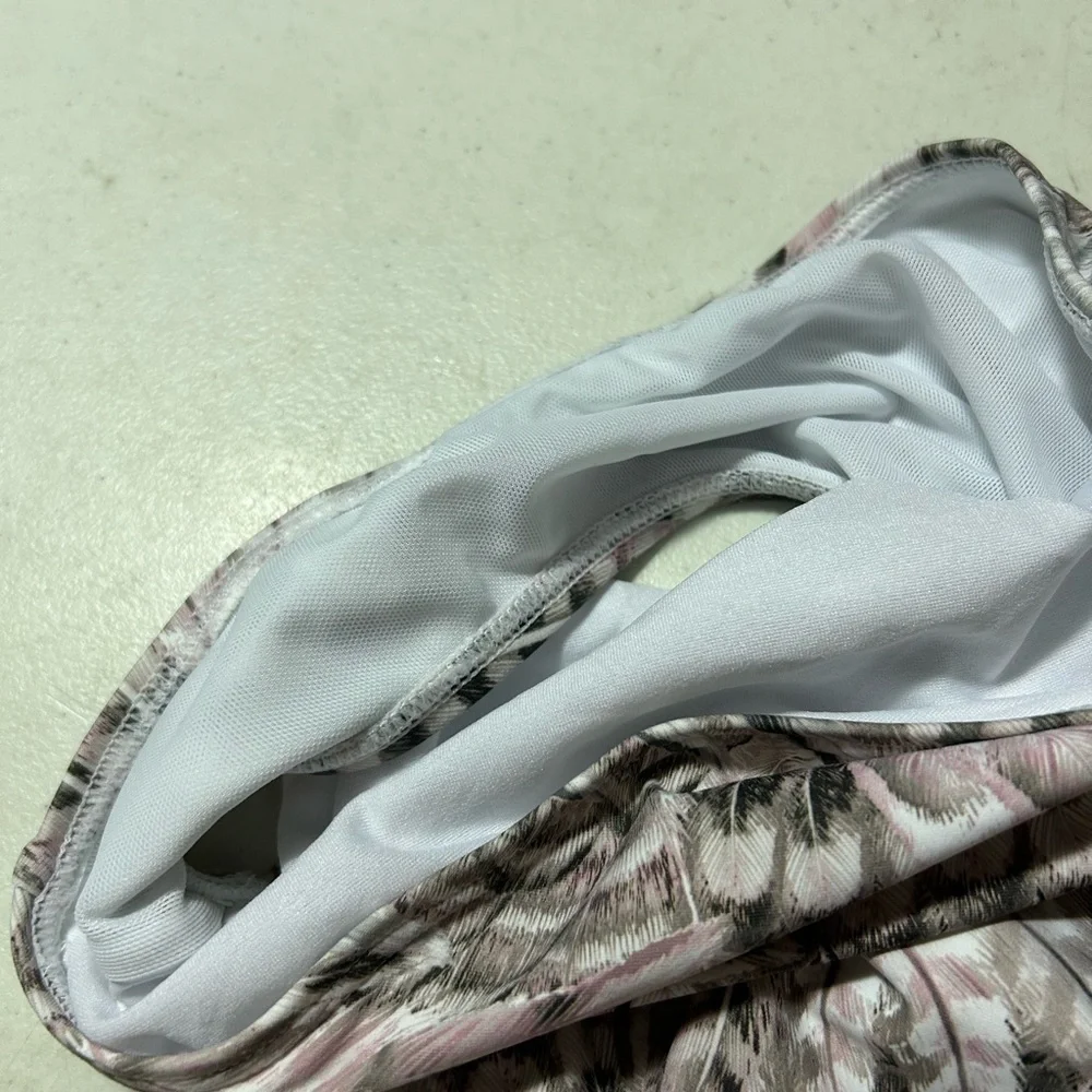 New Niptuck Swim Feathered Fantasy Colette One Piece Swimsuit 6 Gray Pink BNWT - Picture 5 of 6